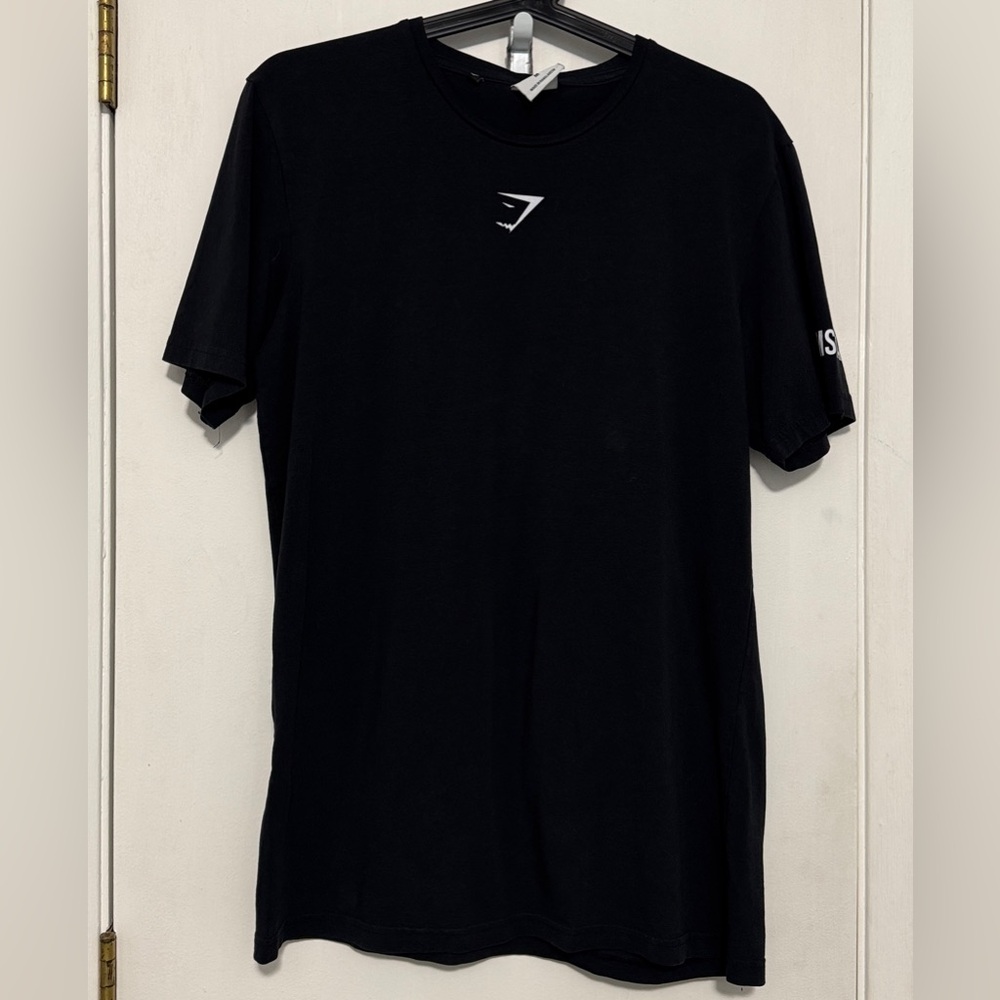 Gym shark black T-shirt